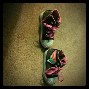 Girls Light up Mid shoe